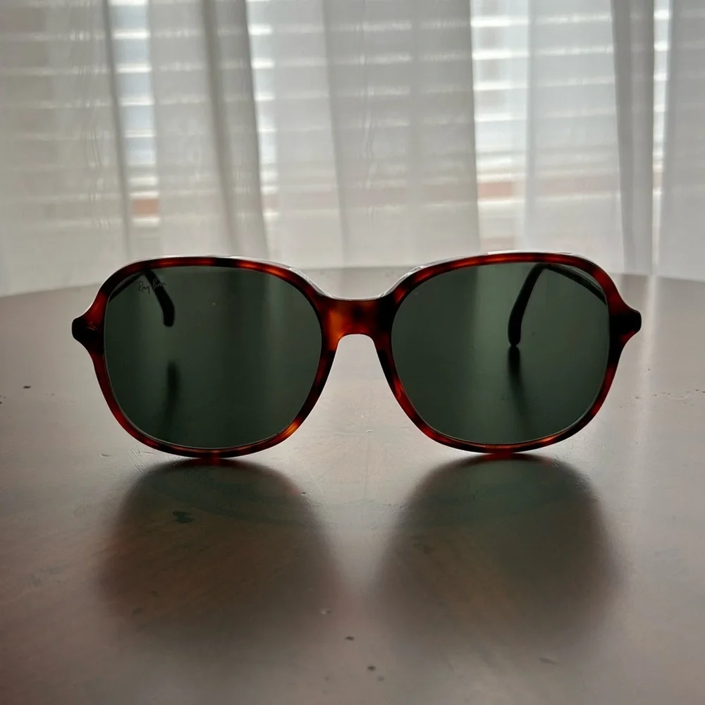 Ray-Ban Women's Tortoiseshell Green Lens Sunglasses